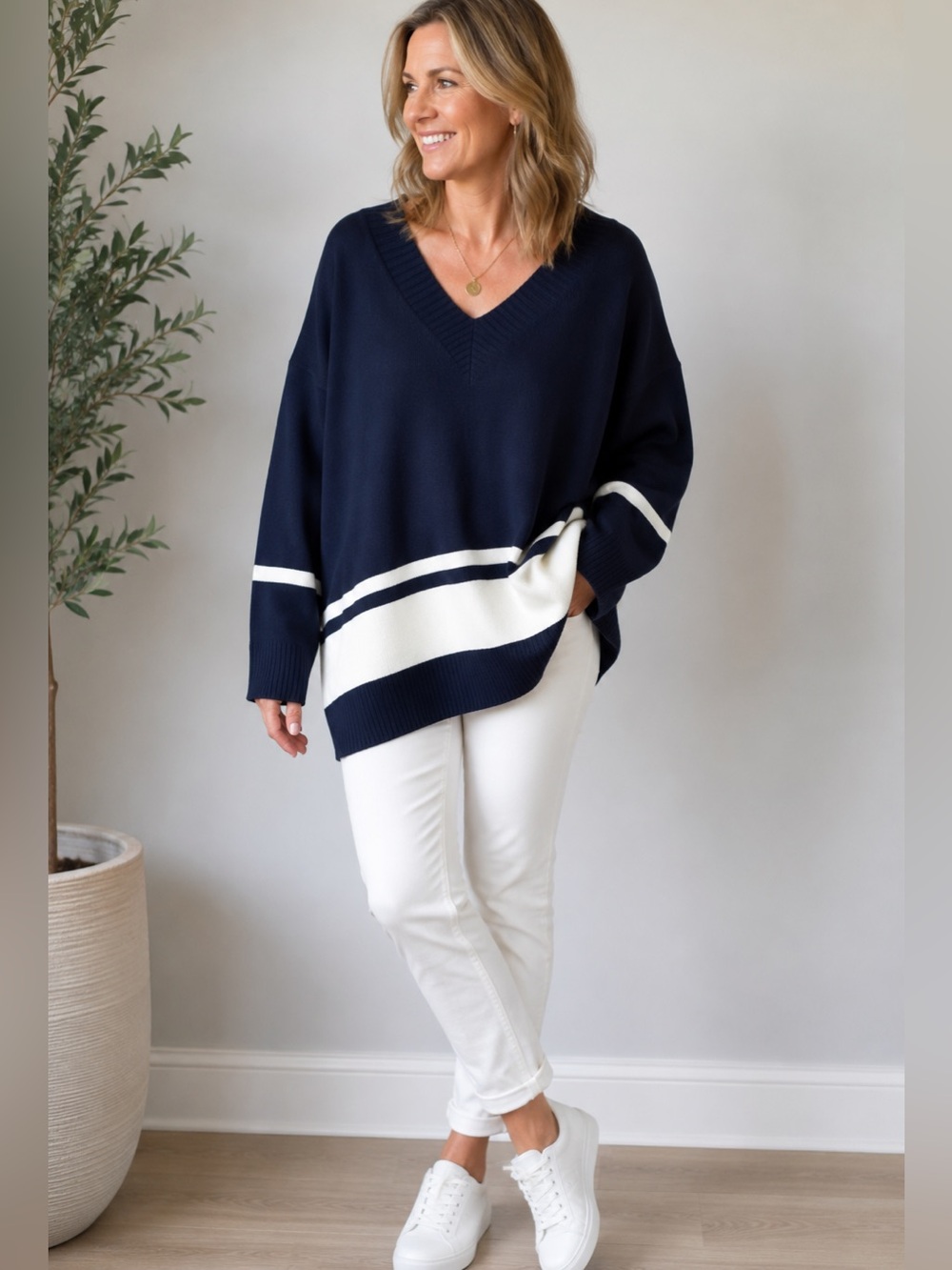 MAXMARA Nuraghe Striped V-Neck Knit Wool Sweater Navy Ivory Size M NEW